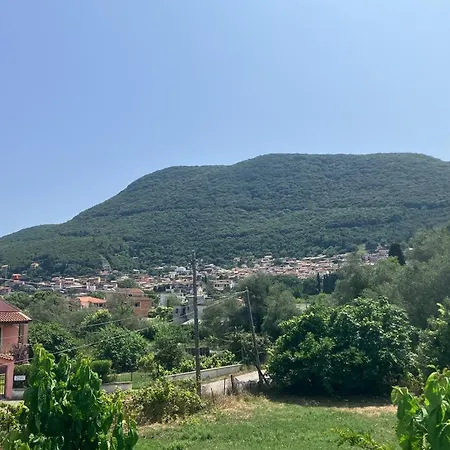 Skinilla With Mountain View Apartment Agios Matthaios (Corfu)